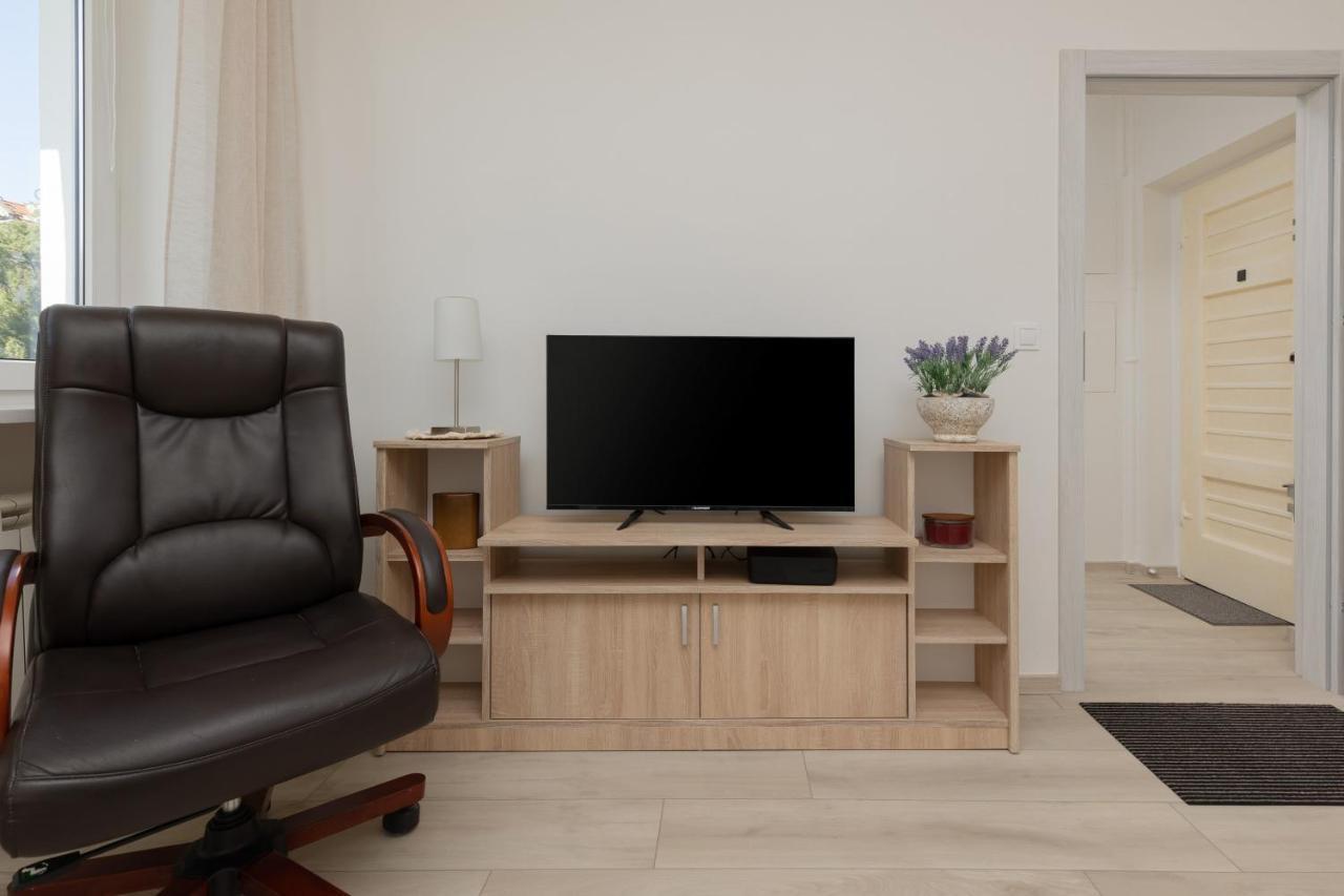 Raclawicka Cozy Studio Apartment By Noclegi Renters Varsóvia Exterior foto